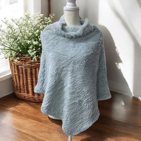 Vintage Brandon Thomas Light Blue‎ Rabbit Fur Mob Wife Poncho - Picture 1 of 9